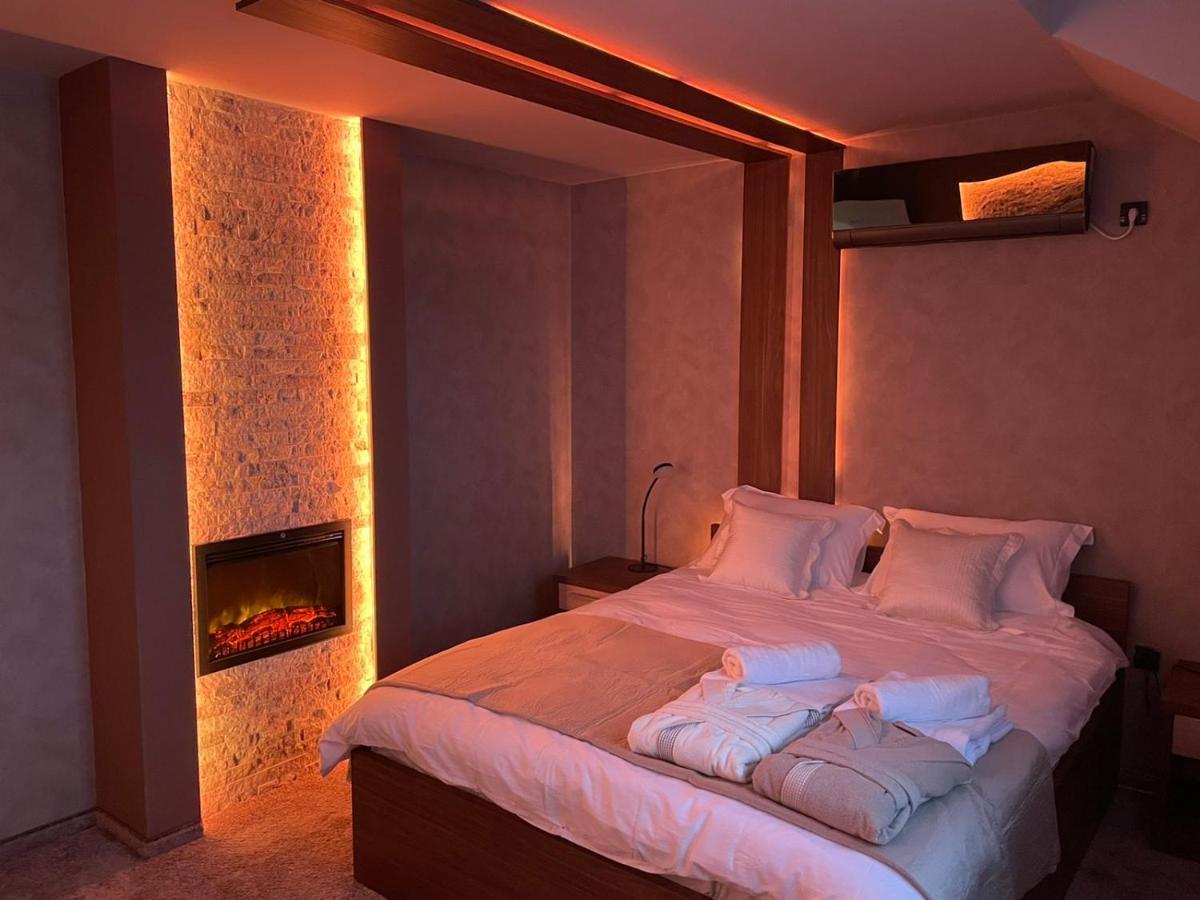 Apartmani Aso-Ler Kukujevci ภายนอก รูปภาพ